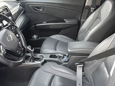 SsangYong Tivoli, 2019 — photo 6