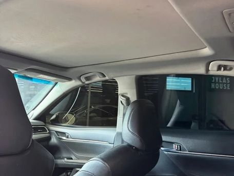 Toyota Camry, 2018 — photo 8