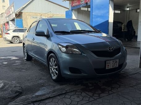 Toyota Yaris, 2009 — photo 1