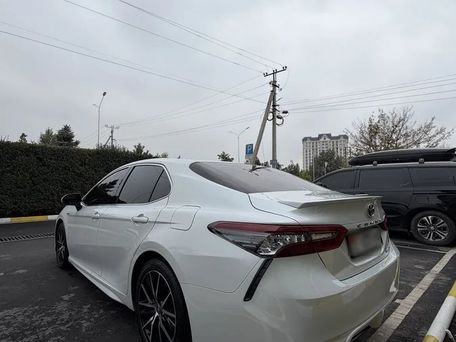 Toyota Camry, 2021 — фото 4