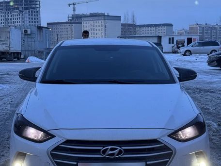 Hyundai Avante, 2018 — фото 1