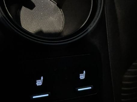 Toyota Camry, 2019 — сүрөт 11
