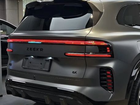 Zeekr 8X, 2026 — 照片 1