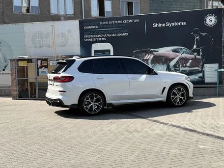 BMW X5, 2020 — photo 2