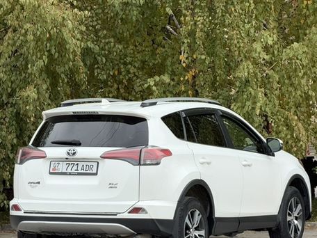 Toyota RAV4, 2018 — photo 4