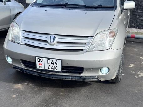 Toyota Ist, 2003 — сүрөт 1