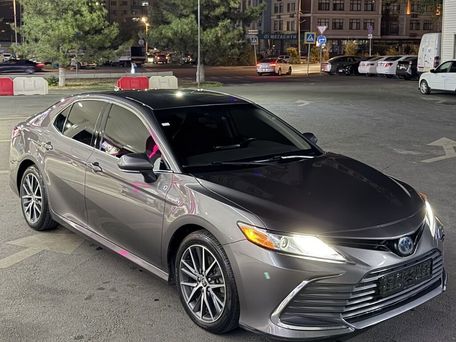 Toyota Camry, 2021 — фото 1