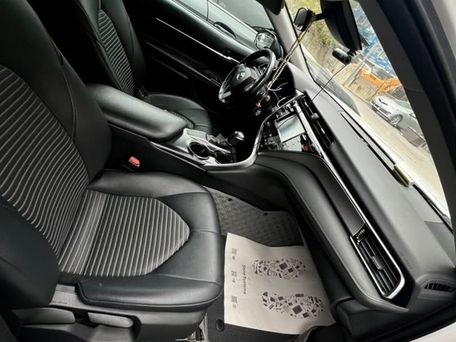 Toyota Camry, 2018 — сүрөт 12