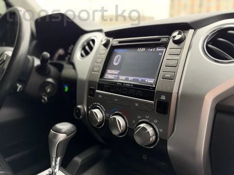 Toyota Tundra, 2019 — фото 11