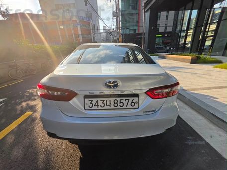 Toyota Camry, 2020 — 照片 4