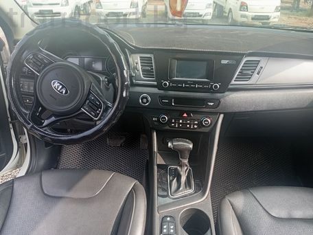 Kia Niro, 2018 — 照片 1