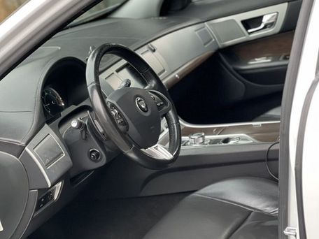 Jaguar XF, 2015 — фото 9
