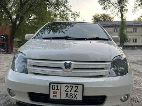 Toyota Ist, 2003 — photo 1