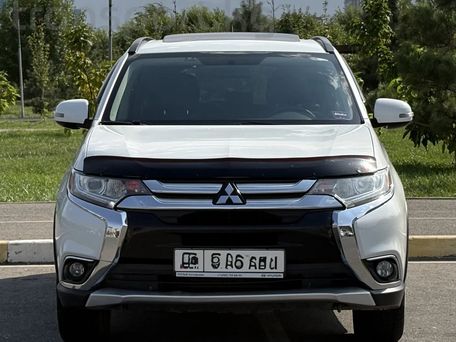 Mitsubishi Outlander, 2016 — фото 2