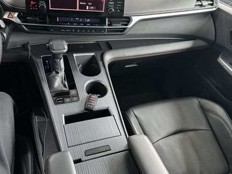 Toyota Sienna, 2022 — сүрөт 10