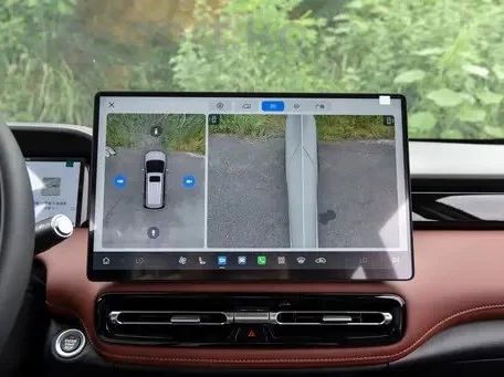 GAC Trumpchi M6, 2026 — photo 4