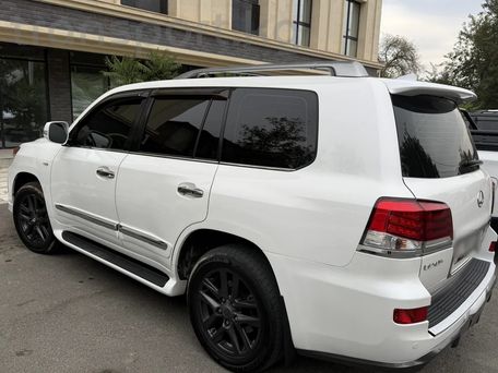 Lexus LX, 2010 — photo 5