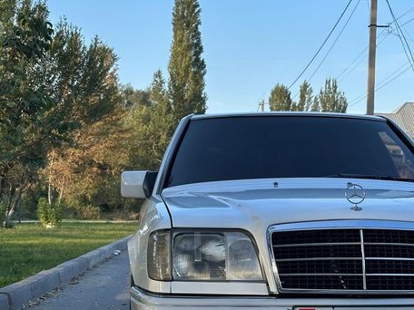 Mercedes-Benz E-Класс, 1993 — 照片 9