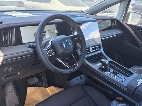 GAC Trumpchi M8, 2026 — photo 6