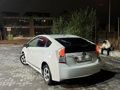 Toyota Prius, 2012 — фото 5