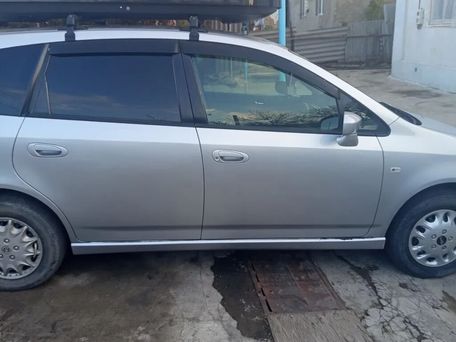 Honda Stream, 2004 — 照片 2