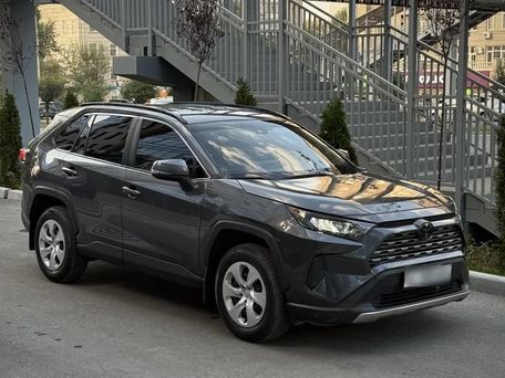 Toyota RAV4, 2019 — фото 1