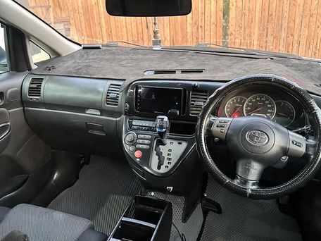 Toyota Wish, 2005 — сүрөт 3