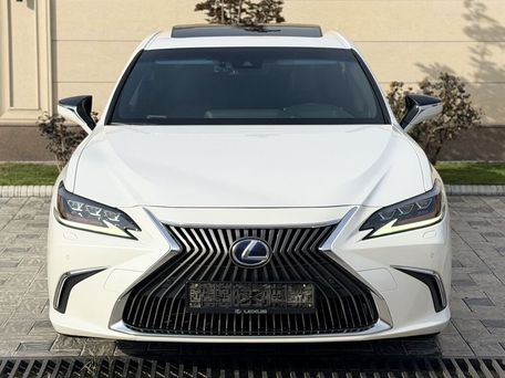 Lexus ES, 2018 — фото 1