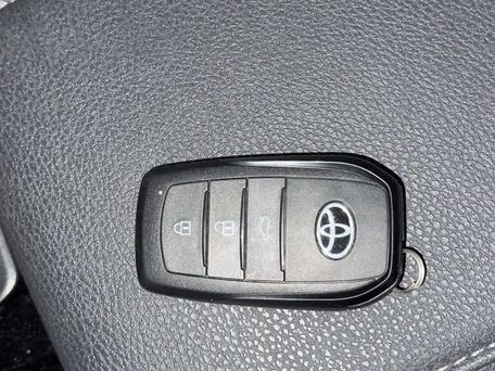 Toyota Camry, 2026 — photo 12