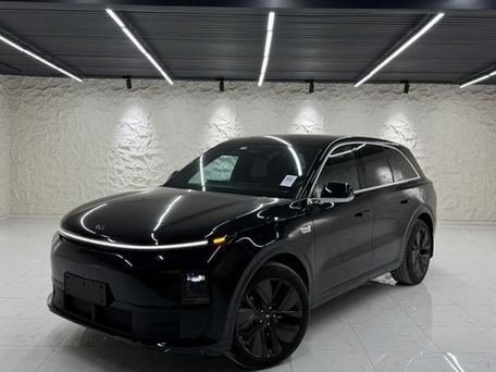 Li Auto (Lixiang) L6, 2025 — photo 1