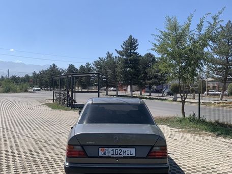 Mercedes-Benz E-Класс, 1991 — 照片 3