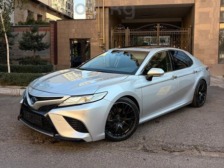 Toyota Camry, 2020 — фото 1