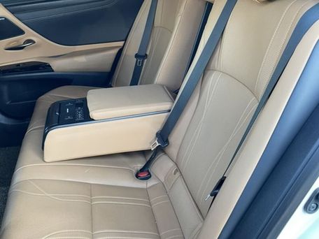 Lexus ES, 2022 — photo 13