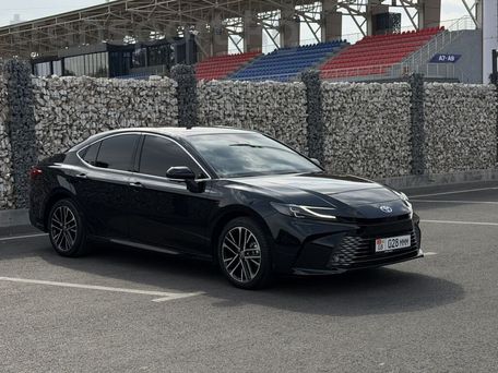 Toyota Camry, 2025 — сүрөт 3