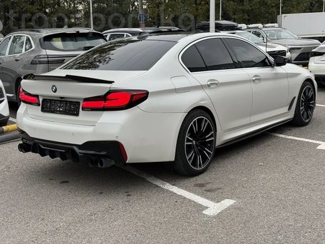BMW 5 серии, 2018 — 照片 7