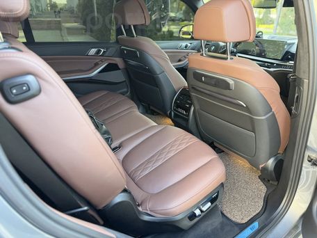 BMW X7, 2023 — photo 9