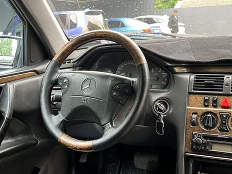 Mercedes-Benz E-Класс, 2000 — фото 4