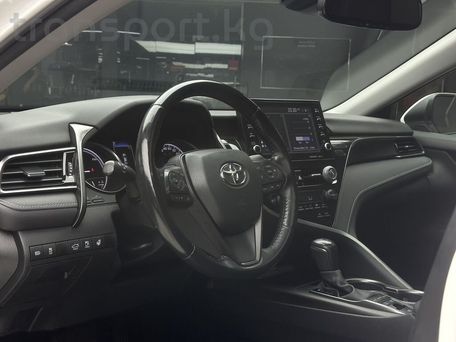 Toyota Camry, 2021 — сүрөт 8