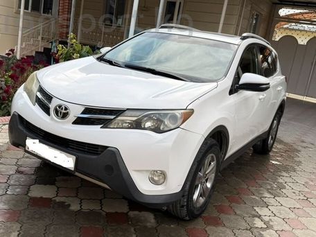 Toyota RAV4, 2015