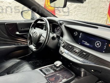 Lexus LS, 2018 — photo 7