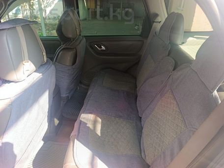 Mazda Tribute, 2002 — 照片 13