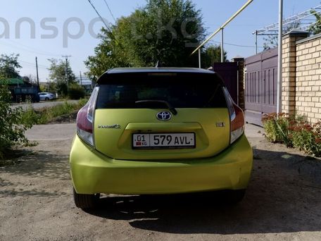 Toyota Prius c, 2016 — сүрөт 5