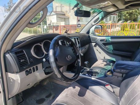 Toyota 4Runner, 2003 — photo 7
