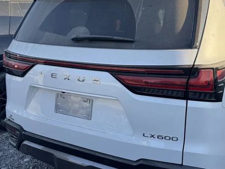 Lexus LX, 2026 — photo 7