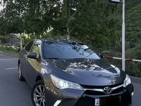 Toyota Camry, 2016