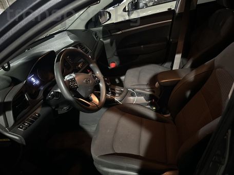 Hyundai Avante, 2018 — 照片 9