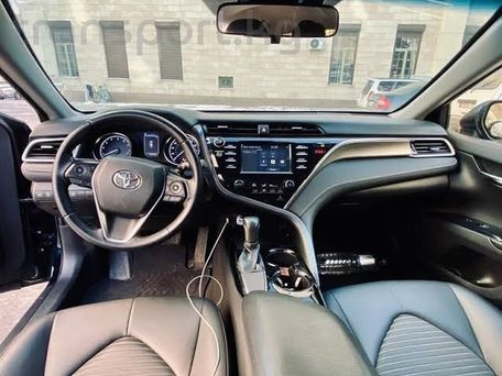 Toyota Camry, 2020 — photo 2