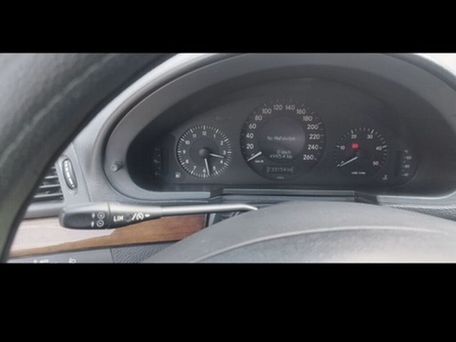 Mercedes-Benz E-Class, 2004 — photo 10