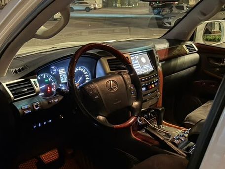 Lexus LX, 2012 — 照片 8