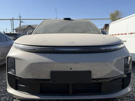 Li Auto (Lixiang) L6, 2024 — photo 1